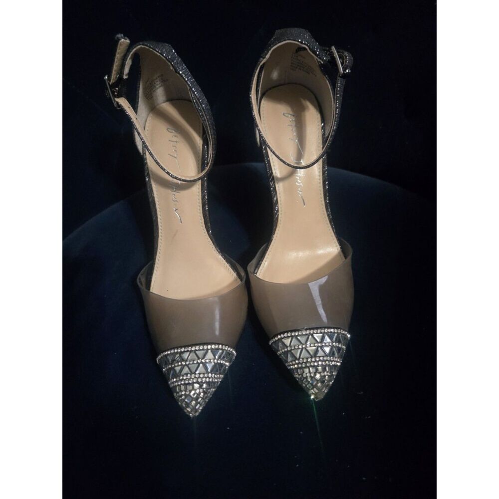 Betsey Johnson - Ginger Blush Rhinestone Pointed Toe Pumps - Size 5.5 - Picture 2 of 6